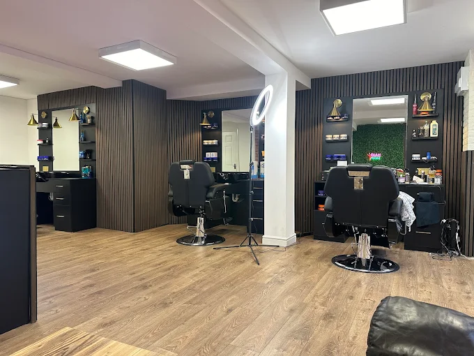 Full view of the Rexha Barbers styling stations